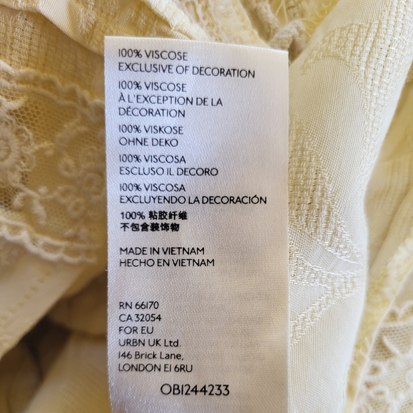 Free People Leora Light Yellow Lace Cap Sleeve V Neck Blouse Women's Size L - Picture 7 of 8
